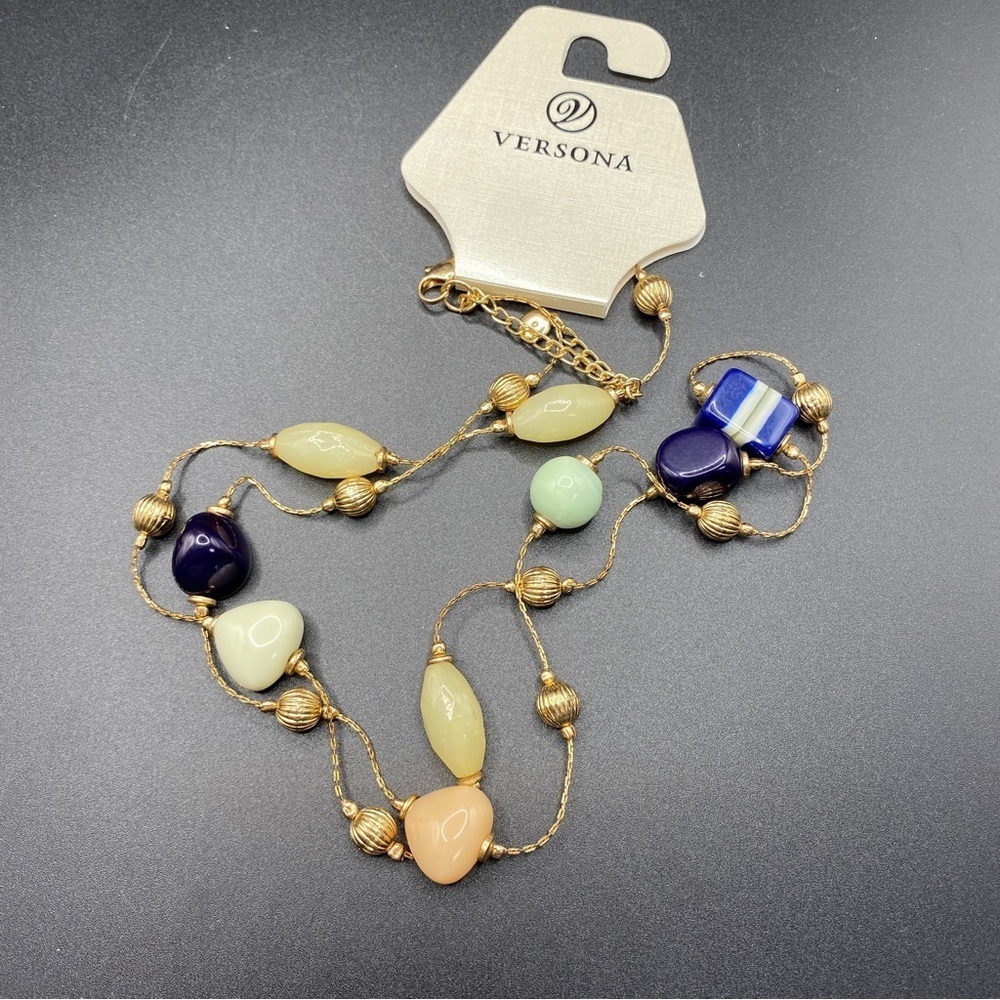 VERSONA Glass & Acrylic Beads Necklace NWT